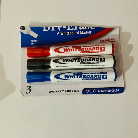 Melissa & Doug Responsibility Chart with Magnets and Bonus Dry Erase Markers - Picture 11 of 12